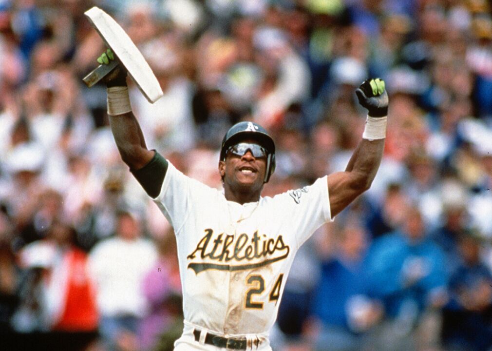 1991: Rickey Henderson steals Lou Brock's record